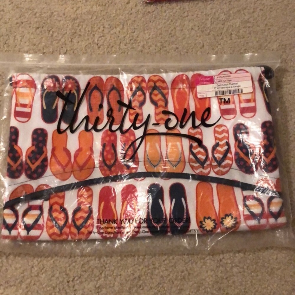 Thirty one cool cinch thermal Fun Flops NWT